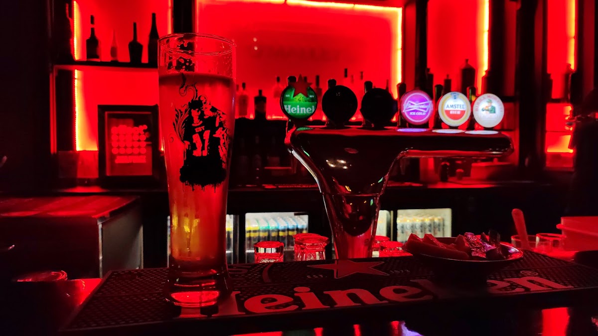 O'Malley's Irish Pub — photo 6