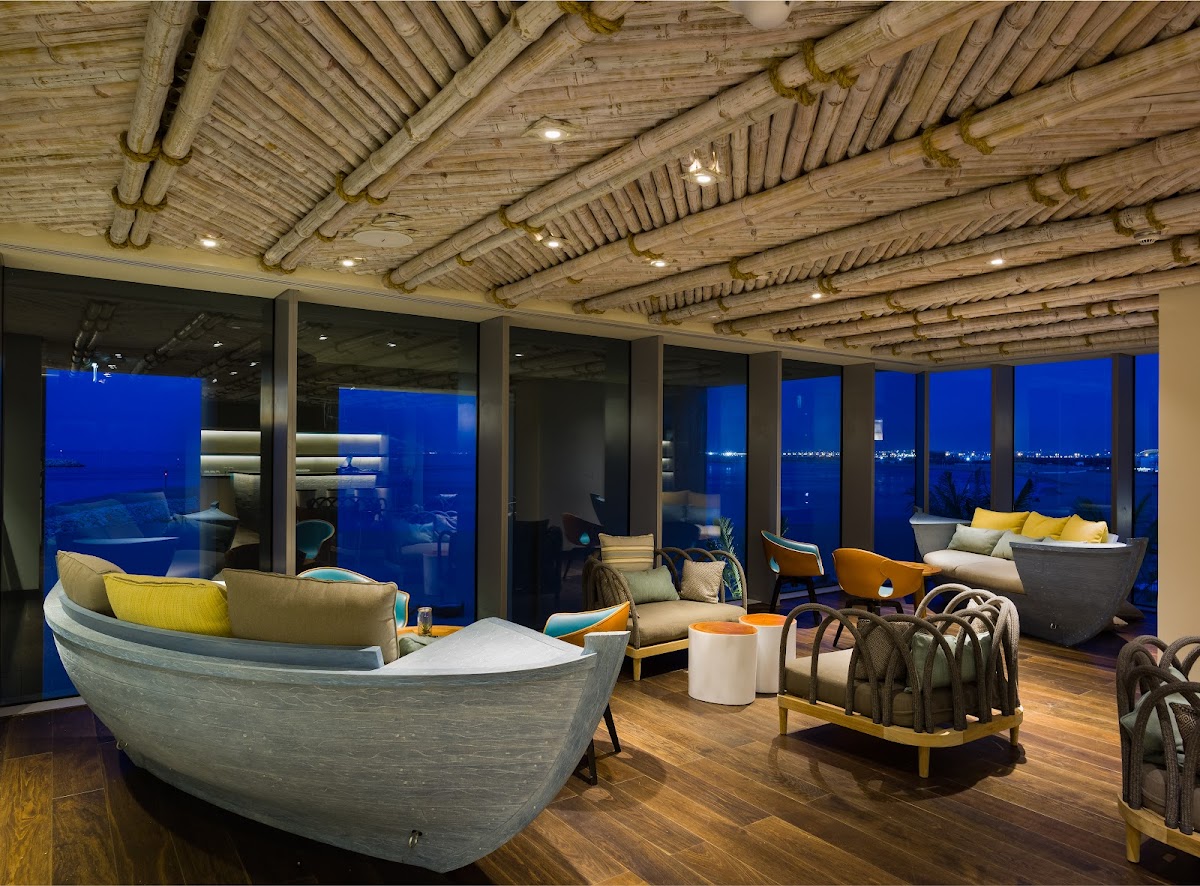 Zale Beach Club & Lounge, Muscat