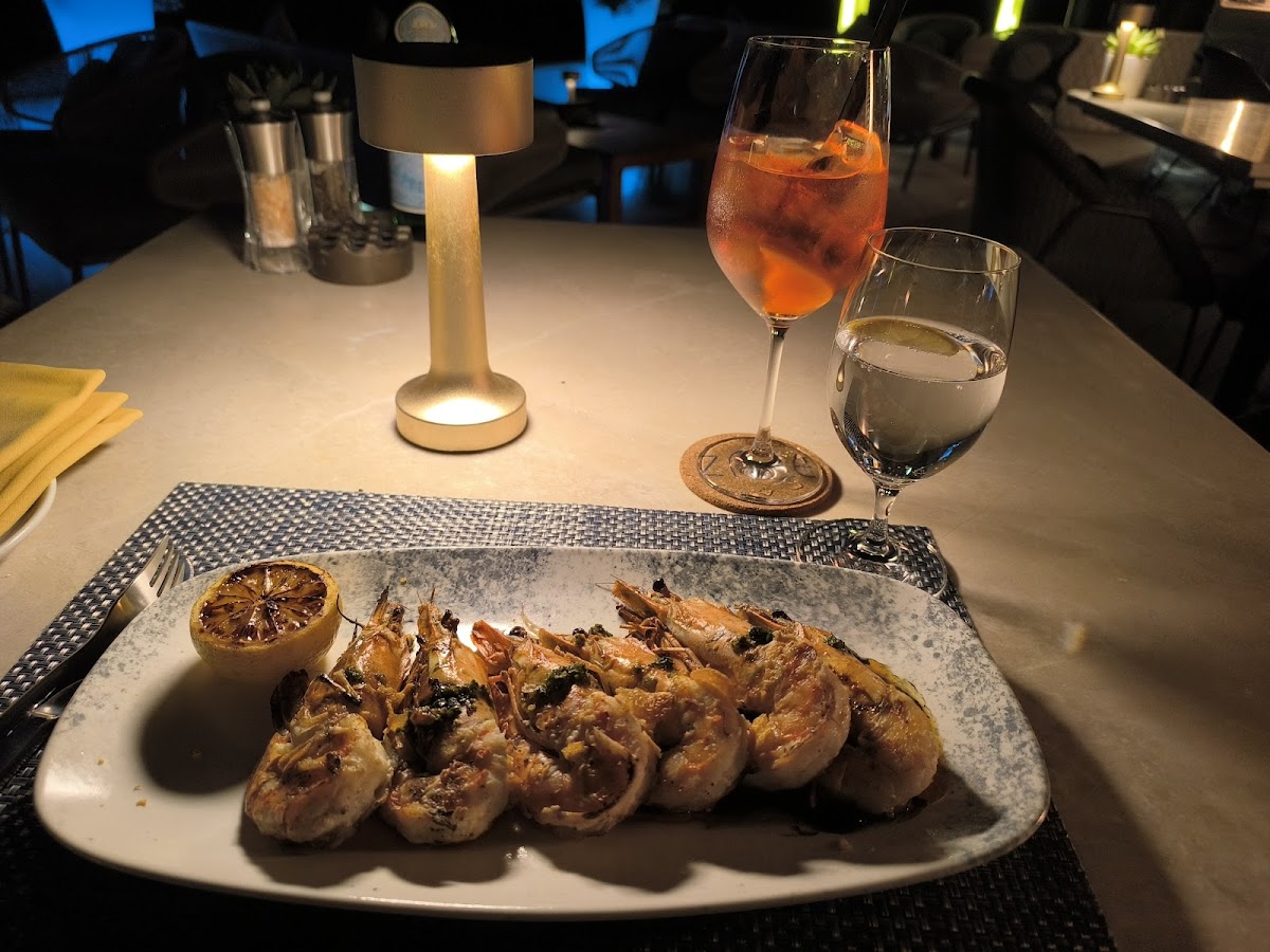 Zale Beach Club & Lounge — photo 4