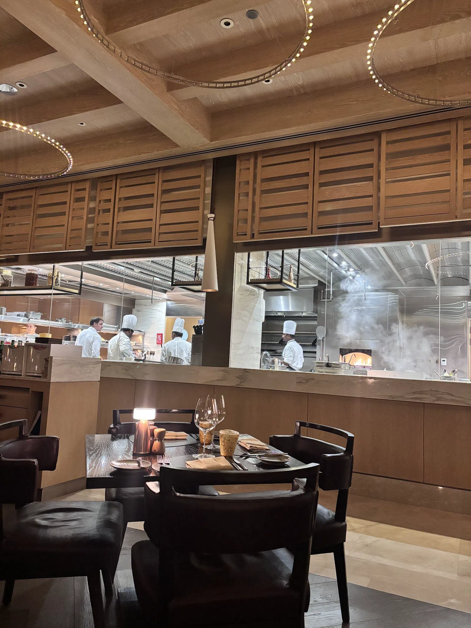 Brezza Restaurant & Rooftop Bar, Muscat
